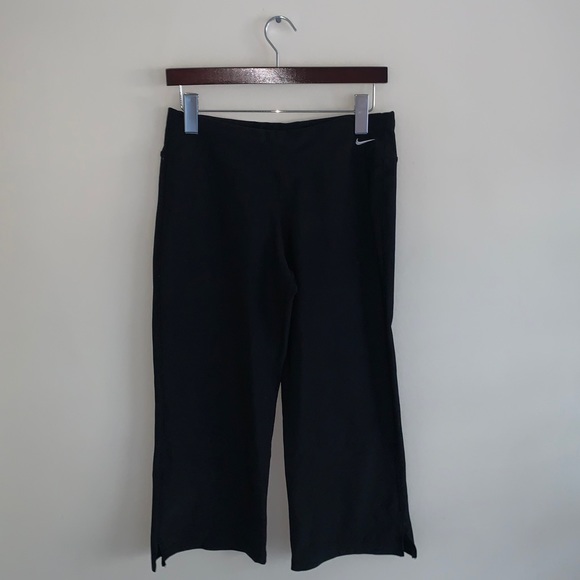 Nike Pants - Nike Fit Dry Womens Black Stretchy Pants